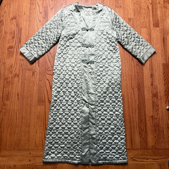Valentino Other - Valentino Íntimo quilted long robe side M